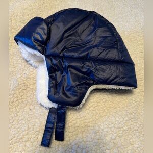 Gap trapper hat 6-12 months used 1 or 2 times